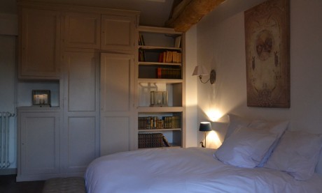 Room Bertrand du Guesclin bed